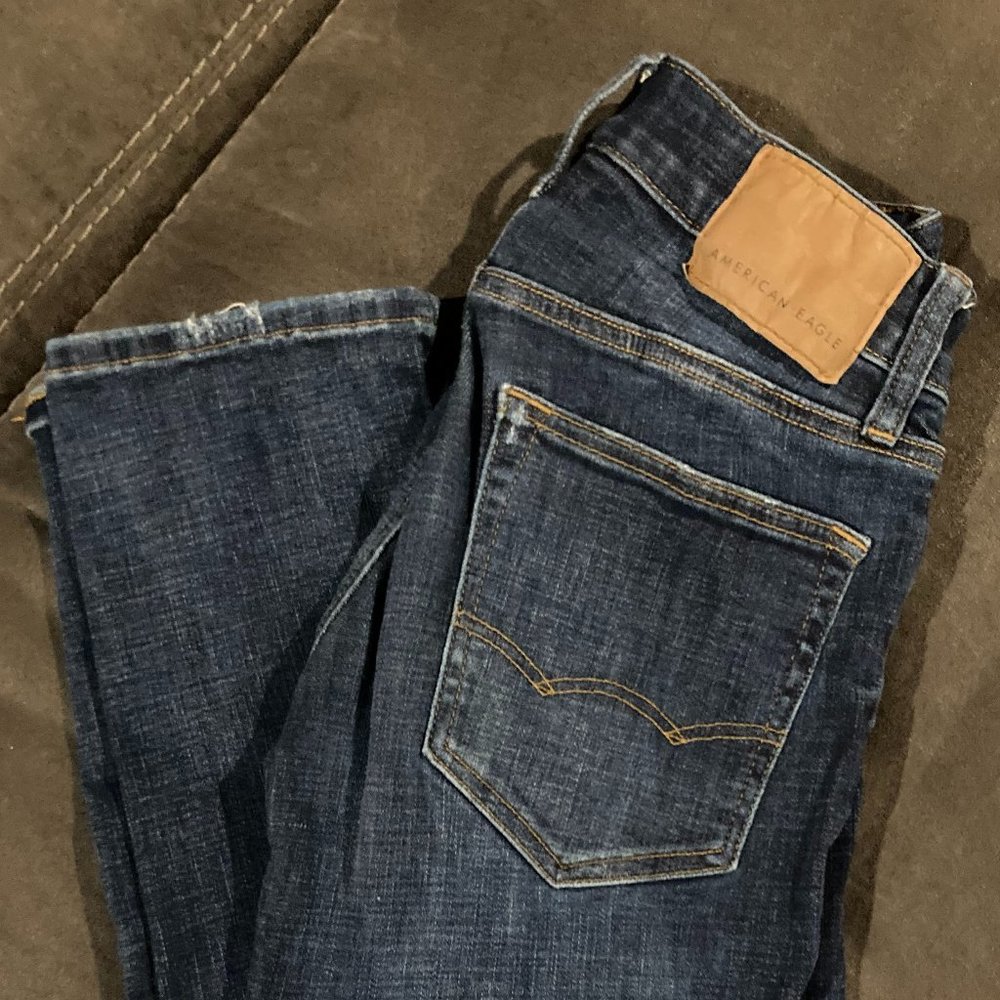 AMERICAN EAGLE 26X30 JEAN